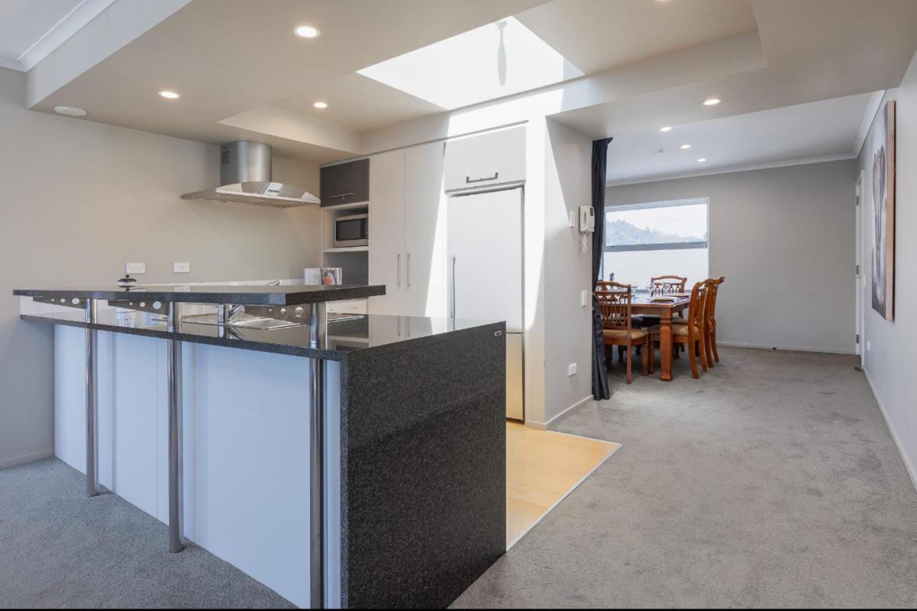 Astonishing Views Superb Waterfront Apartment 皮克顿 外观 照片